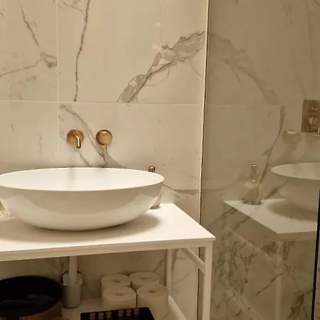 Nobile With Private Parking Διαμέρισμα *