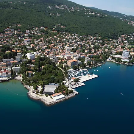 Luxury Nobile With Private Parking Apartamento