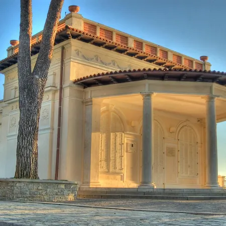 Luxury Nobile With Private Parking