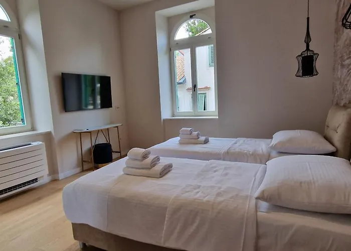 Luxury Nobile With Private Parking Apartamento