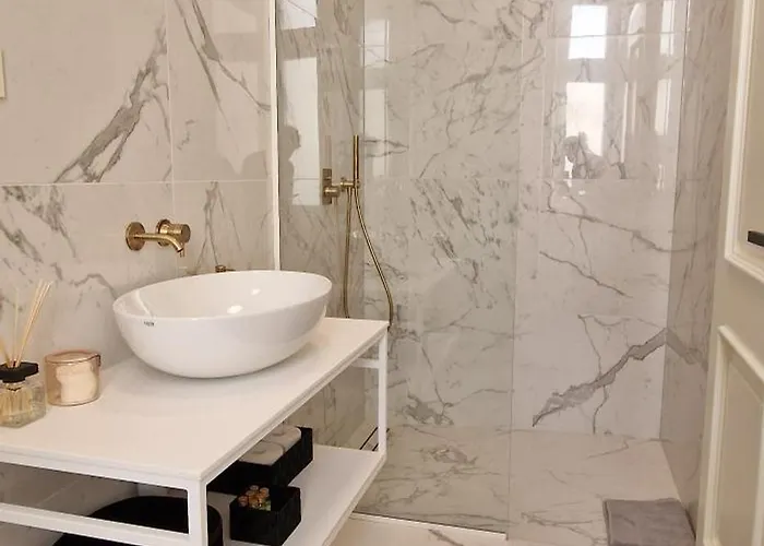 Luxury Nobile With Private Parking Apartment