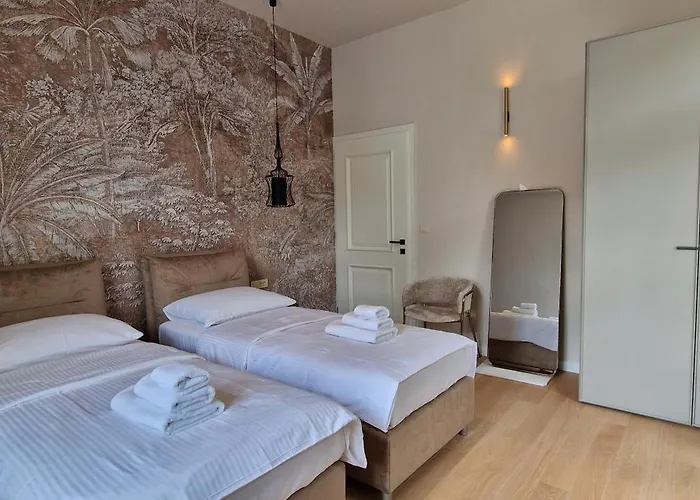 Luxury Nobile With Private Parking *